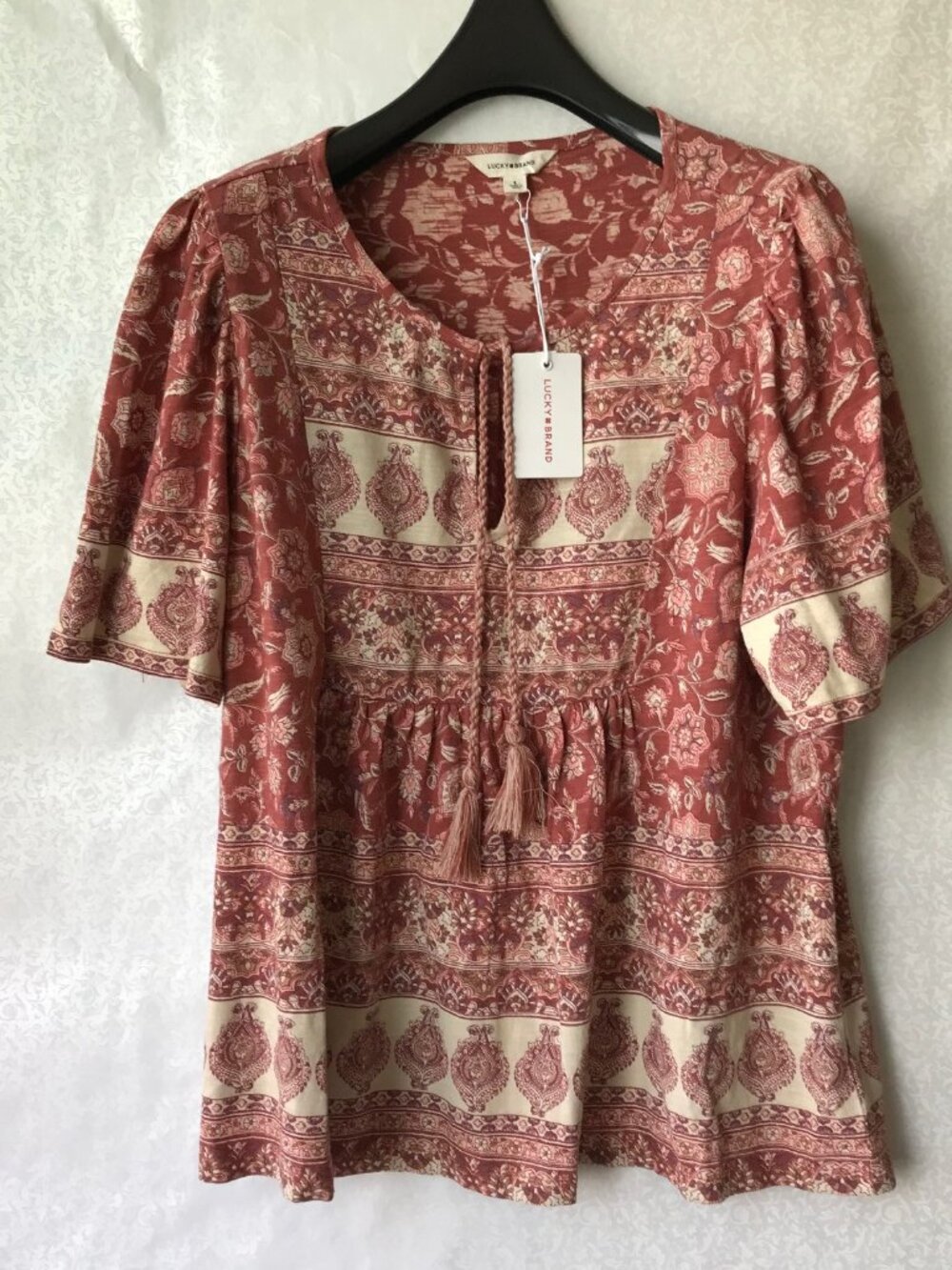 Lucky brand women Short Sleeve top Flower 100% Cotton  Size: L